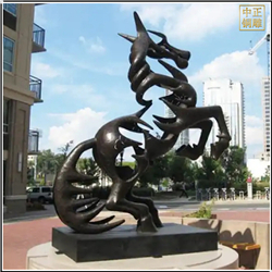 抽象廣場銅馬雕塑